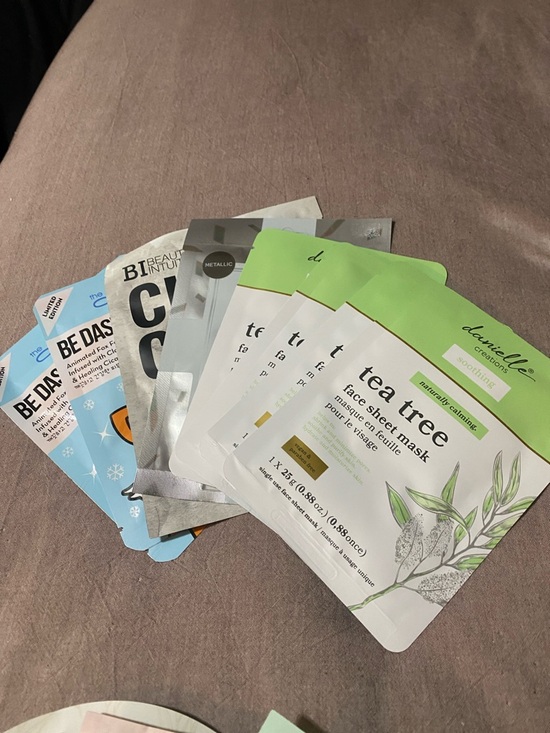 Huge Skin Care Lot - Picture 3 of 5